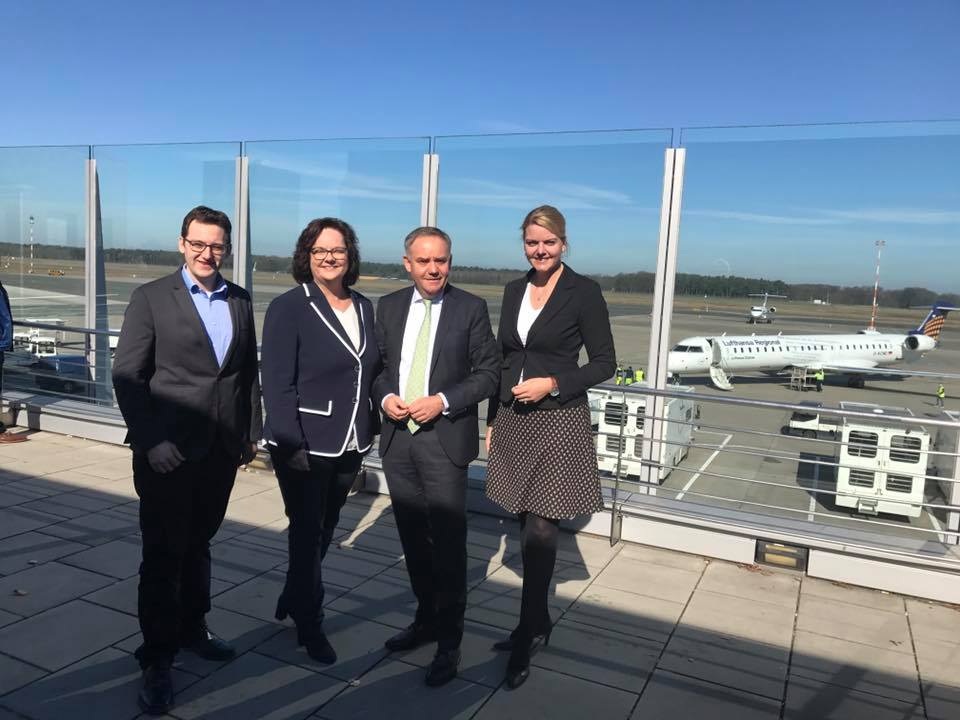 Kennenlern-Gespräch beim neuen Flughafenchef Prof. Dr. Rainer Schwarz am Flughafen Münster-Osnabrück