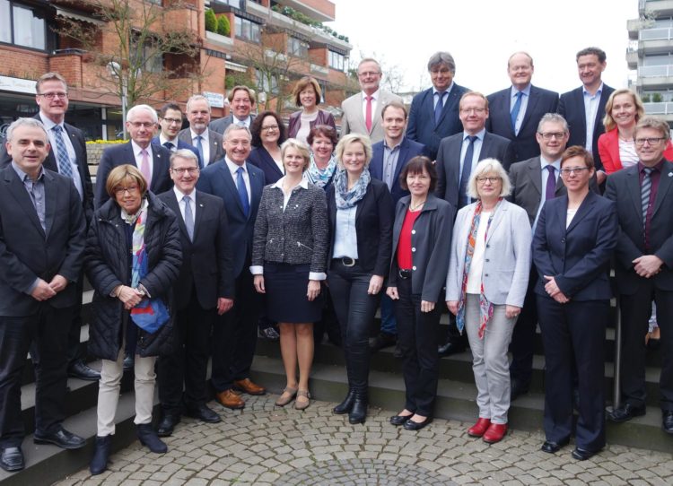 Gespräch mit Bürgermeistern und allen Abgeordneten des Kreises Steinfurt in Emsdetten