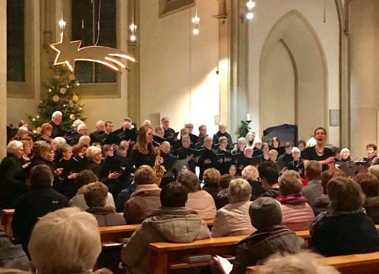 Wunderbarer Abschluss der Weihnachtstage: das festliche Konzert der beiden Kirchenchöre aus Mesum und Hauenhorst mit Musik von „Tochter Zion“ bis „Can You Feel The Love Tonight“.