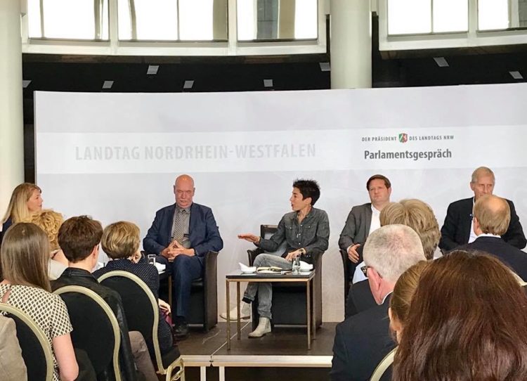 Parlaments-Gespräch „Zwischen Fake-News und Hate-Speech“ im Landtag Düsseldorf