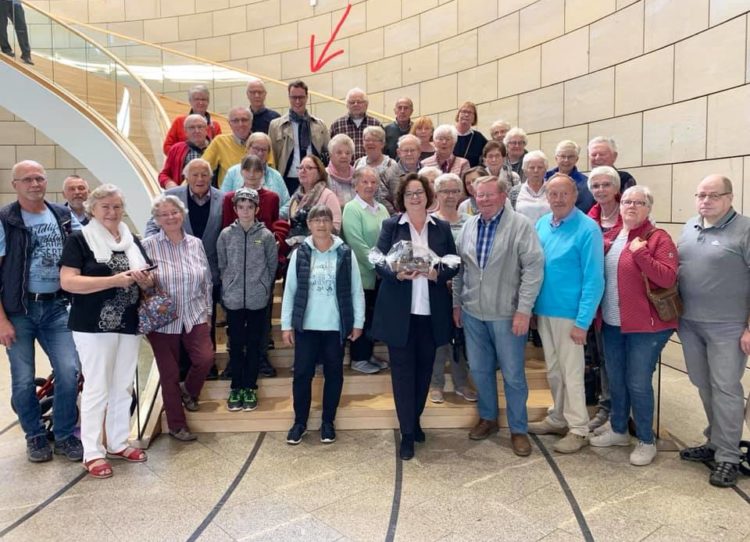 Besuchergruppe des Heimatvereins Ibbenbüren zu Gast im Landtag
